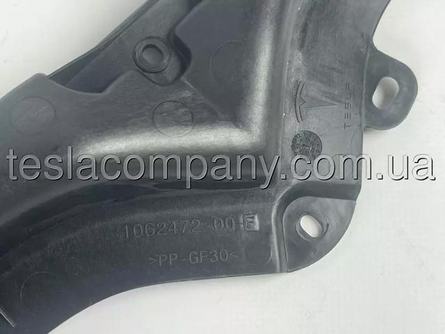 Кронштейн решітки радіатора PTS43002A Signeda