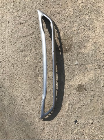 Накладка (рамка) решітки радіатора Hyundai/Kia 86565B8AA0 ціна, від 71.55 USD