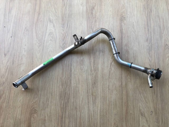 Купити LR051672 Land Rover Шланг заливної горловини, паливного бака