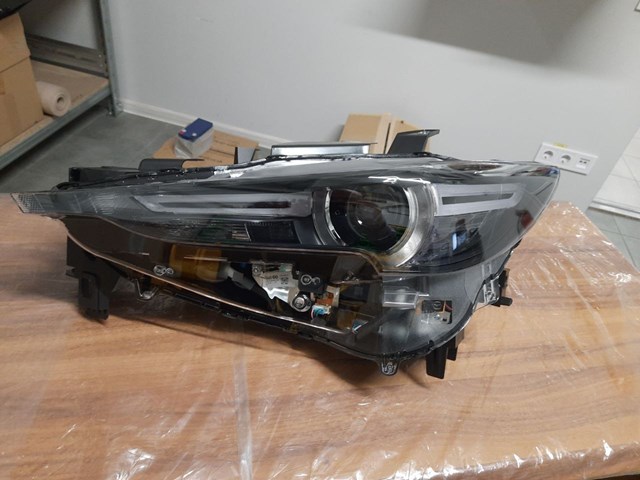 Фара дальнього світла в зборі Mazda KB8P51041H