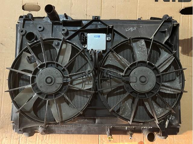 1671138100 Toyota Дифузор (кожух) радіатора охолодження