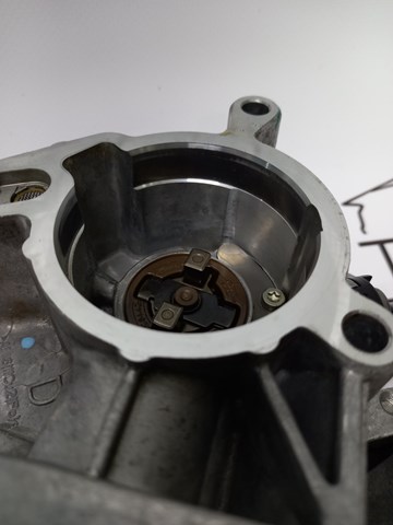 Вакуумний насос на Volkswagen Golf VIII CD1, DA1