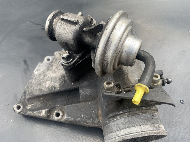 Блок дросельної заслінки Mercedes A6020981617 ціна, від 6.13 USD