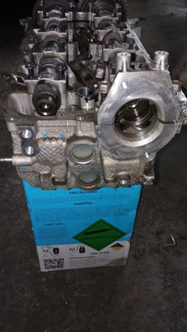 Головка блоку циліндрів Mazda R2AA10100