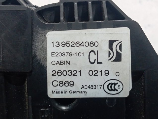 1395264080 Peugeot/Citroen Замок двері правої передньої