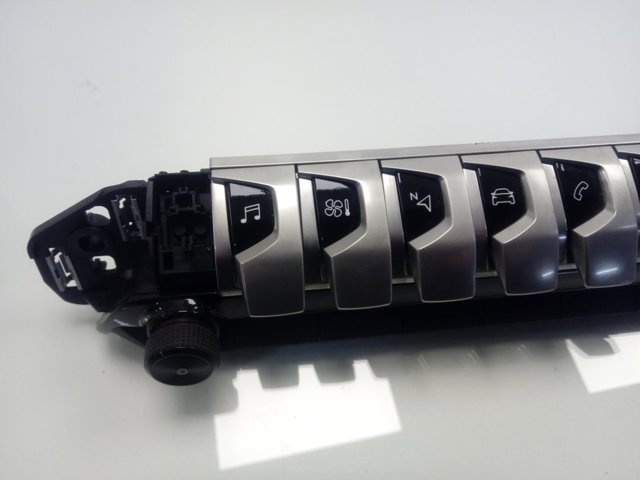 Блок кнопок центральної консолі Peugeot/Citroen 98106118DX ціна, від 88.69 USD