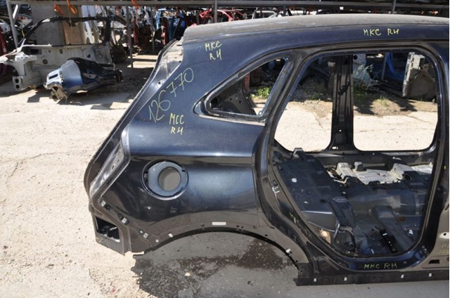 EJ7Z7827840A Ford Крило заднє праве