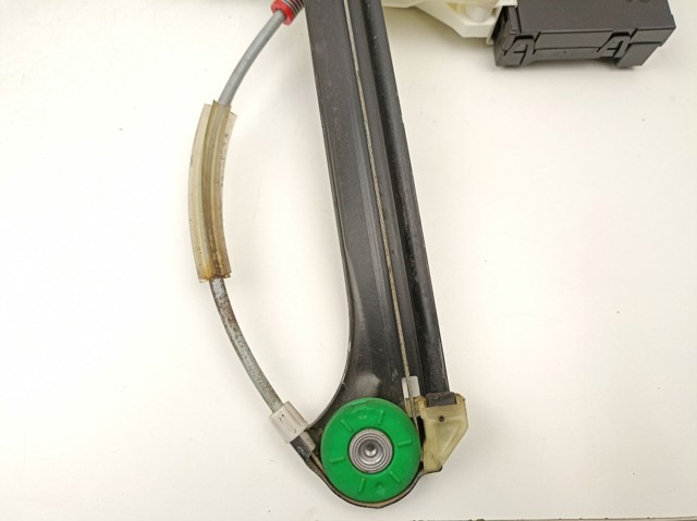  VAG 8P0959802K ціна, від 46.93 USD