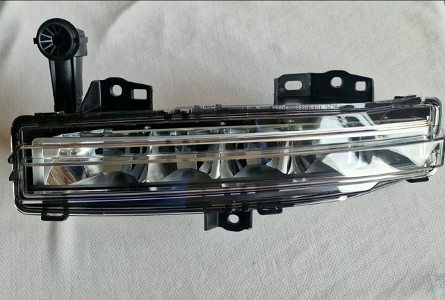  Land Rover LR152162 ціна, від 252.70 USD
