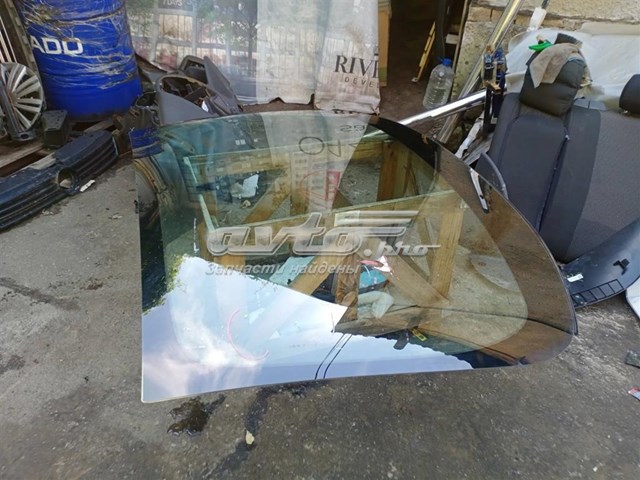 Автоскло Ford DS73F03100A ціна, від 122.68 USD