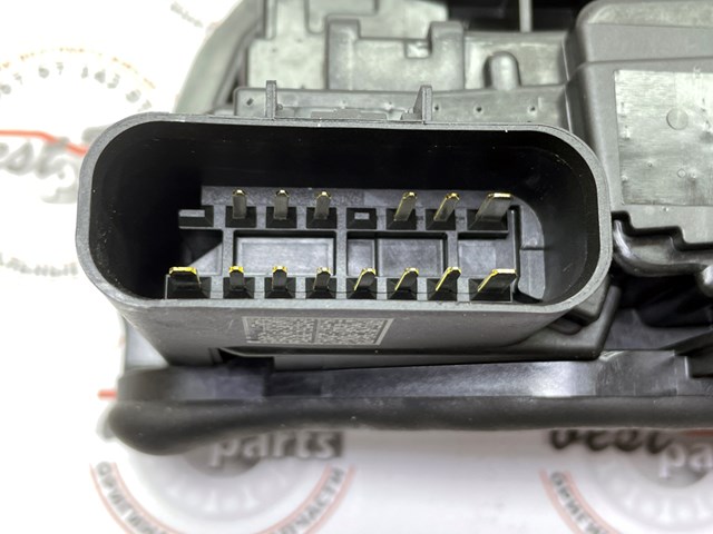  Land Rover LR153730