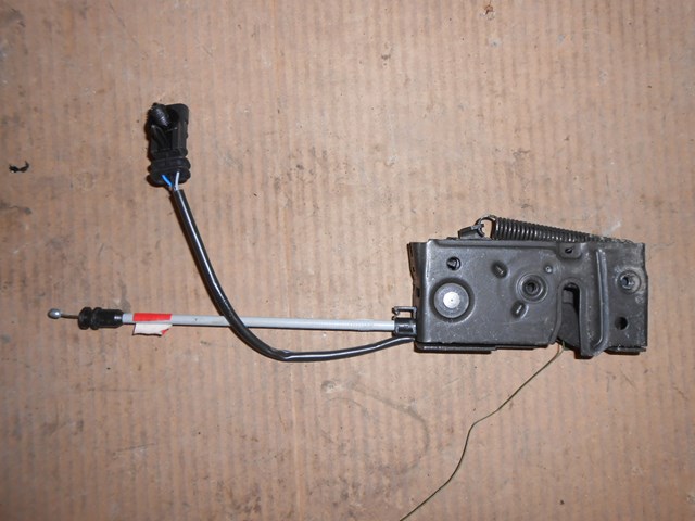Купити 32318456 Volvo Замок капота, лівий