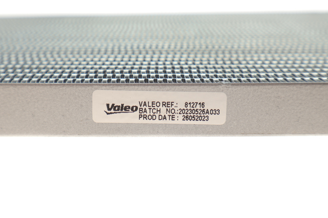 Радіатор охолодження кондиціонера VALEO 812716