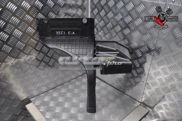 Купити Повітрозабірник повітряного фільтра KIA Optima III TF