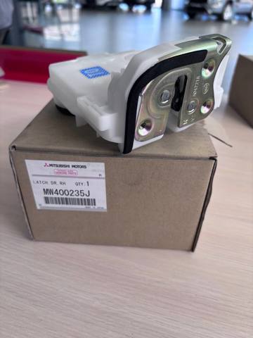 Купити MW400235J Mitsubishi 