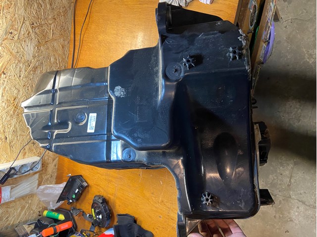  VAG 4M0131878 ціна, від 168.73 USD