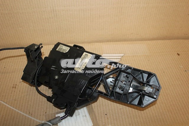 Ручка передніх дверей зовнішня, ліва Mercedes A22176009705359