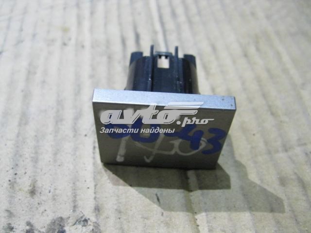 3M5156051AA Ford 
