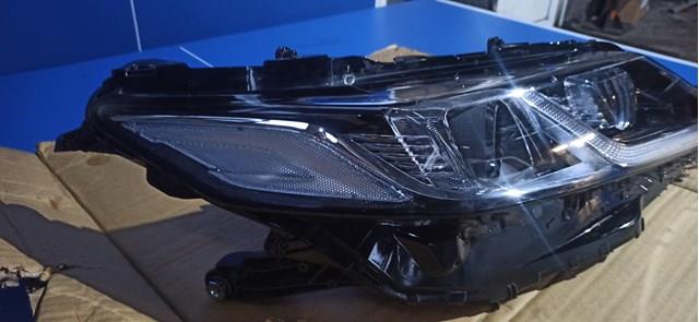 Купити 8111033G00 Toyota Фара правая