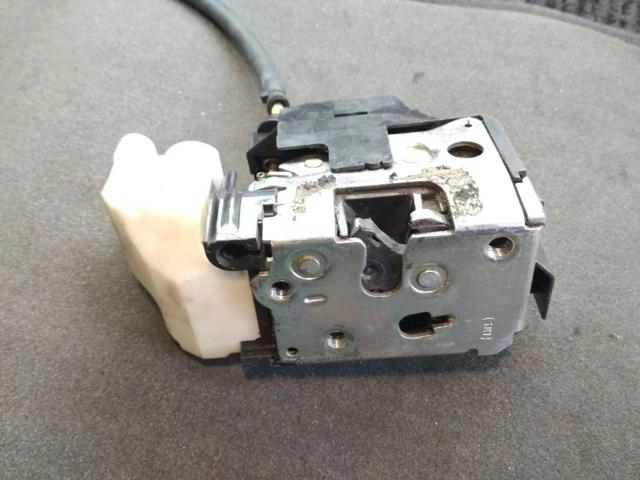 Замок дверки правої передньої 5050163 Autotechteile