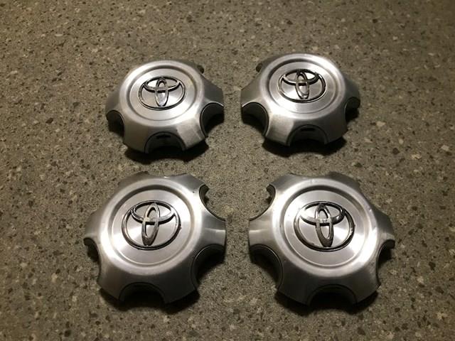 Ковпаки на диски Toyota 4260B60070 ціна, від 38.54 USD