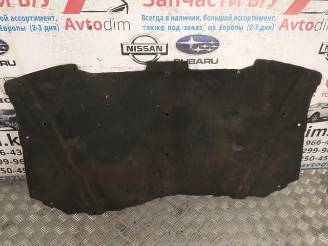 Утеплювач капота на Mitsubishi Carisma  DA