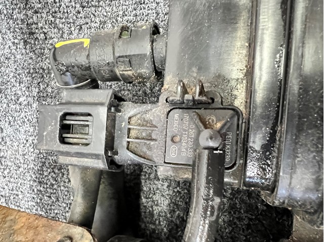  Mazda PE01K3239 ціна, від 20.17 USD