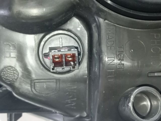 Основна фара - вставка Nissan/Infiniti 260103WF0A ціна, від 393.37 USD