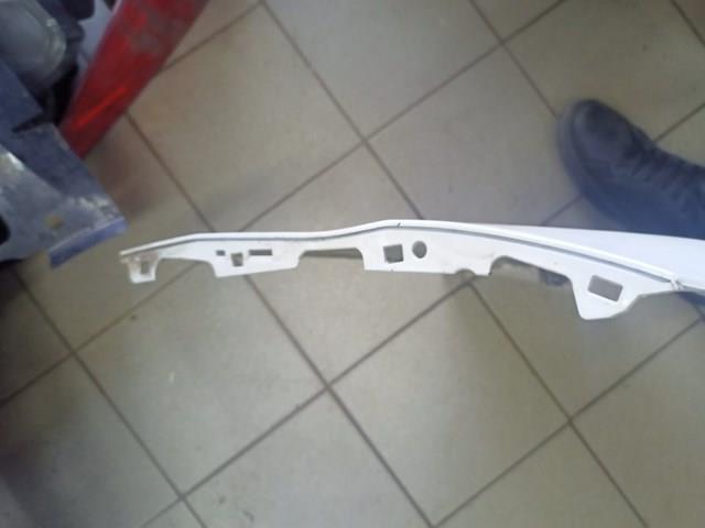 Купити 9816749880 Peugeot/Citroen Решітка переднього бампера, центральна
