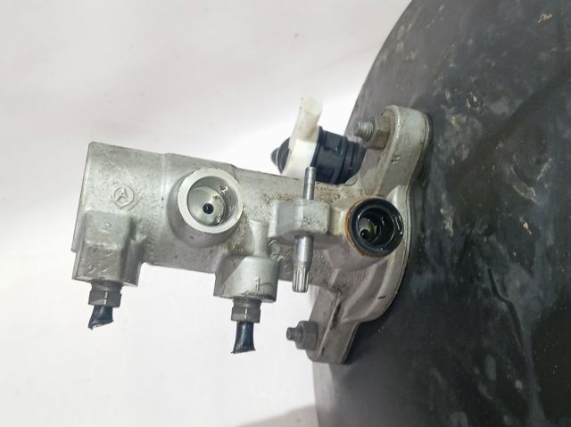 Вакуумний підсилювач гальм Iveco 504269884