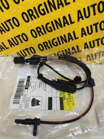 Купити DGJ14370X Mazda Датчик АБС (ABS) передній