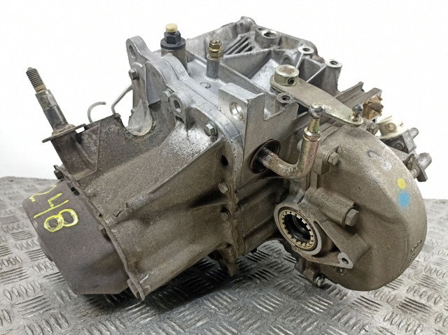 КПП в зборі Peugeot 205 I