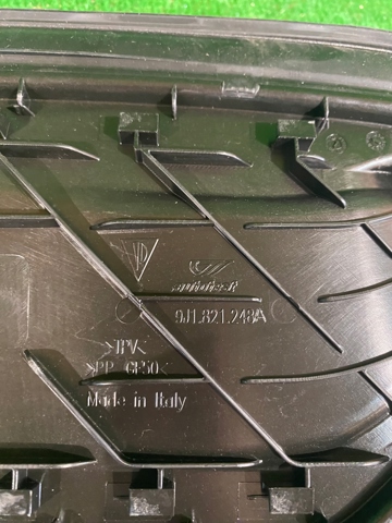 Горловина паливного бака 9J1821248A Porsche