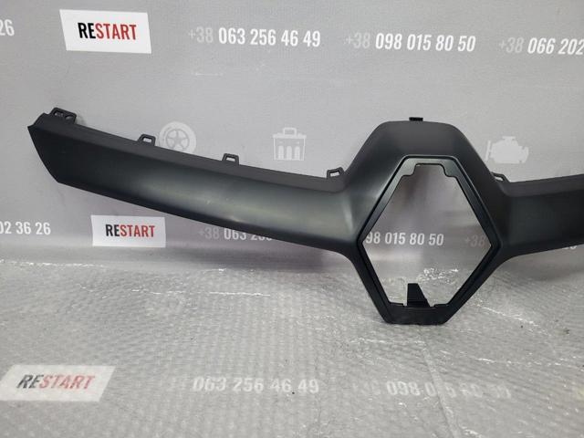 60C2054 Polcar Накладка решітки радіатора