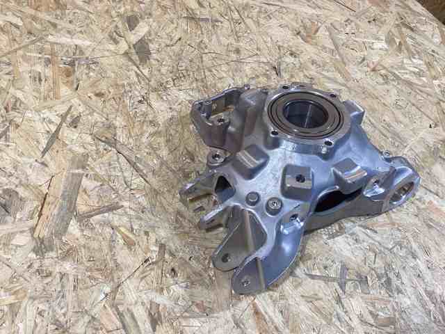 Цапфа - поворотний кулак задній, правий Porsche 9J0505436B ціна, від 1193.40 USD