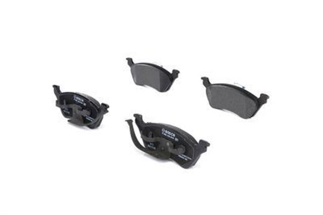 Задні гальмівні колодки Bosch 986424816 ціна, від 28.11 USD