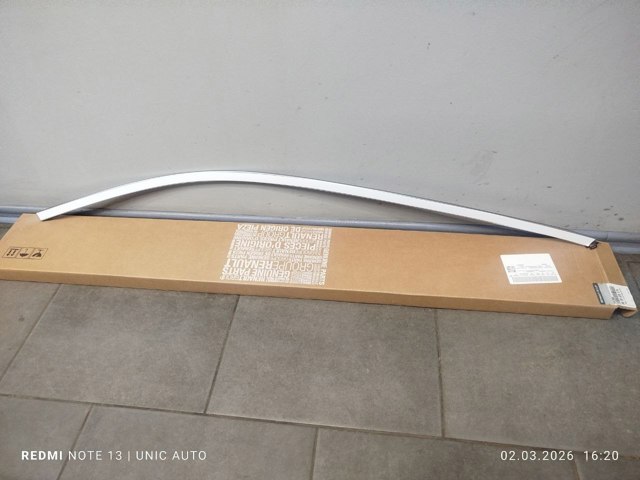 802842017R Renault (RVI) Молдинг даху, передній правий