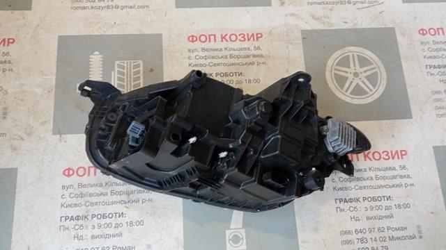 31655715 Volvo Фара правая