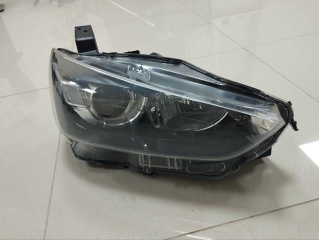 Фара правая Mazda D10E51030 ціна, від 176.18 USD
