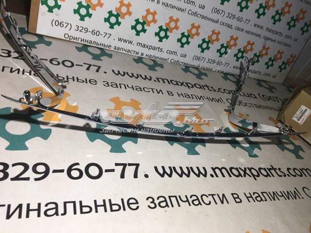 5271153041 Toyota Молдинг решітки радіатора, верхній