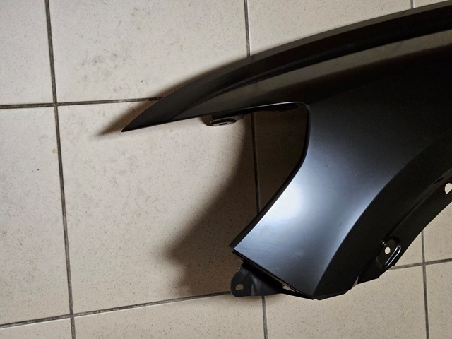 Купити 83A821021A VAG Крило переднє ліве