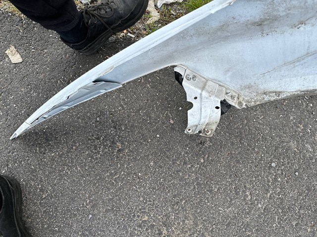 Крило переднє праве Peugeot/Citroen 9803150280 ціна, від 235.62 USD