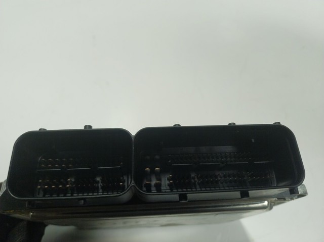 ЕБУ VAG 04E906025CE ціна, від 1583.06 USD