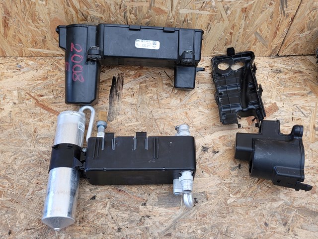 Ресивер-осушувач кондиціонера Peugeot/Citroen 9830070780 ціна, від 190.04 USD