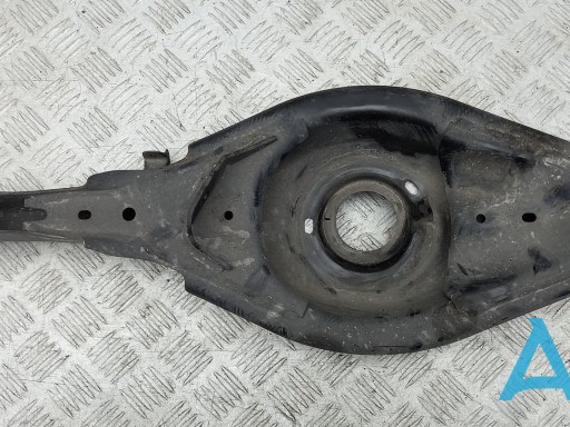 TK4828350 Mazda Балансир задній нижній, лівий