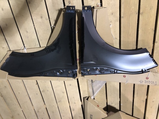 Купити LR176605 Land Rover 