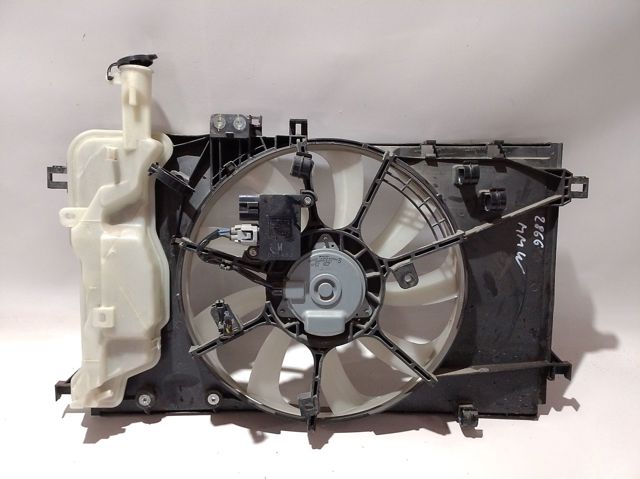 Дифузор (кожух) радіатора охолодження Toyota 16711K0060 ціна, від 183.70 USD