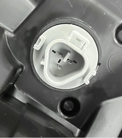 Фара права 811100R350 Toyota