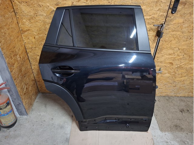 Купити VAY07202XB Mazda Двері задні, праві