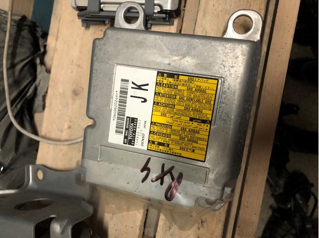  Toyota 8917048A00